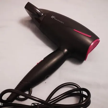 24m2 Au 4eme Etage Ascenseur A Cote De La Gare Sncf, Wifi 5g * Λούρδη