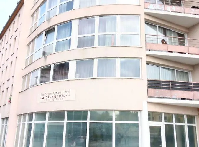 24m2 Au 4eme Etage Ascenseur A Cote De La Gare Sncf, Wifi 5g *