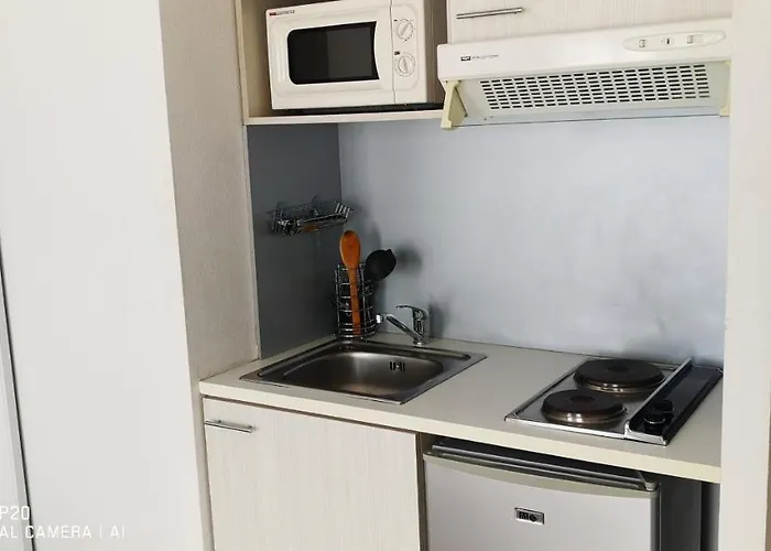 24m2 Au 4eme Etage Ascenseur A Cote De La Gare Sncf, Wifi 5g *