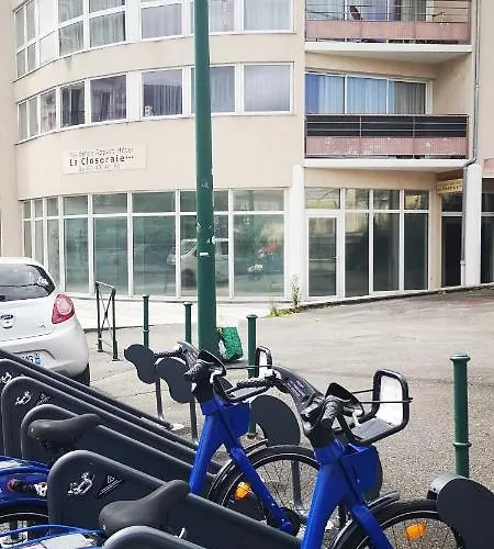 24m2 Au 4eme Etage Ascenseur A Cote De La Gare Sncf, Wifi 5g *