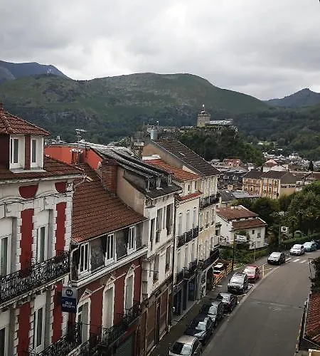 24m2 Au 4eme Etage Ascenseur A Cote De La Gare Sncf, Wifi 5g Lourdes