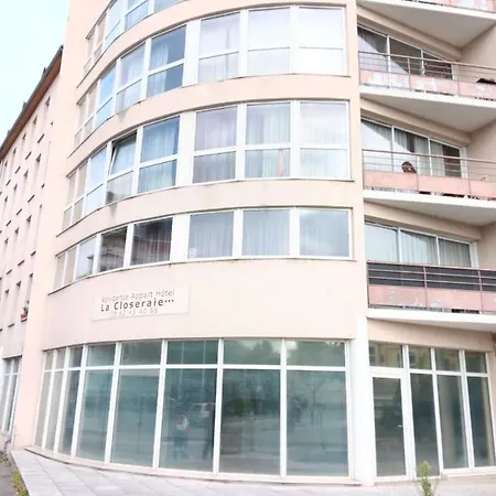 24m2 Au 4eme Etage Ascenseur A Cote De La Gare Sncf, Wifi 5g *