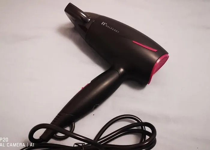 24m2 Au 4eme Etage Ascenseur A Cote De La Gare Sncf, Wifi 5g * لورد